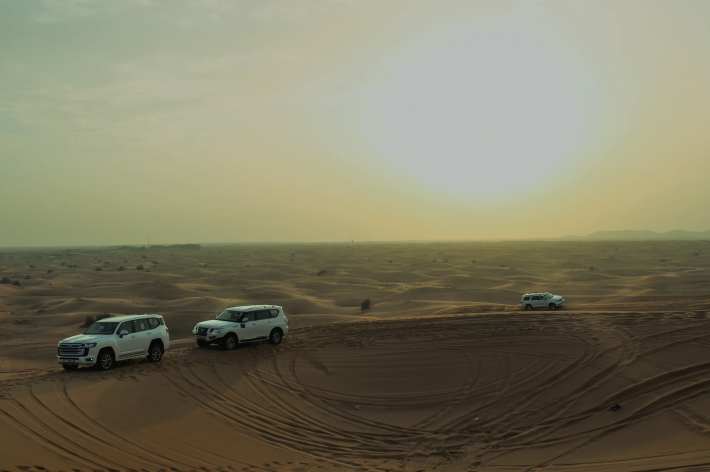 Unique SUNSET 4WD Red High Dunes Safari – with camp