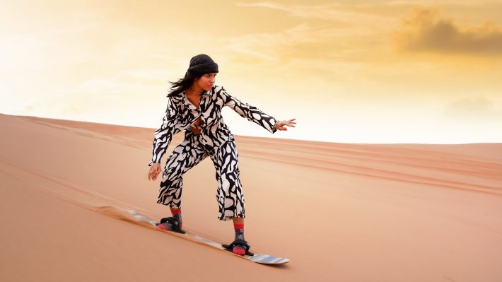 Dubai Desert Journey: Red Dunes Safari with BBQ in Bedouin Camp
